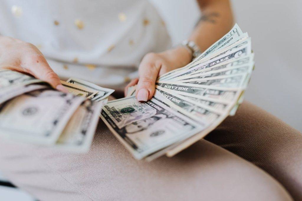 Managing Your Money with Ease