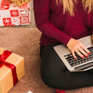Worried About Christmas Spending? Follow these Useful Money Saving Tips for Christmas